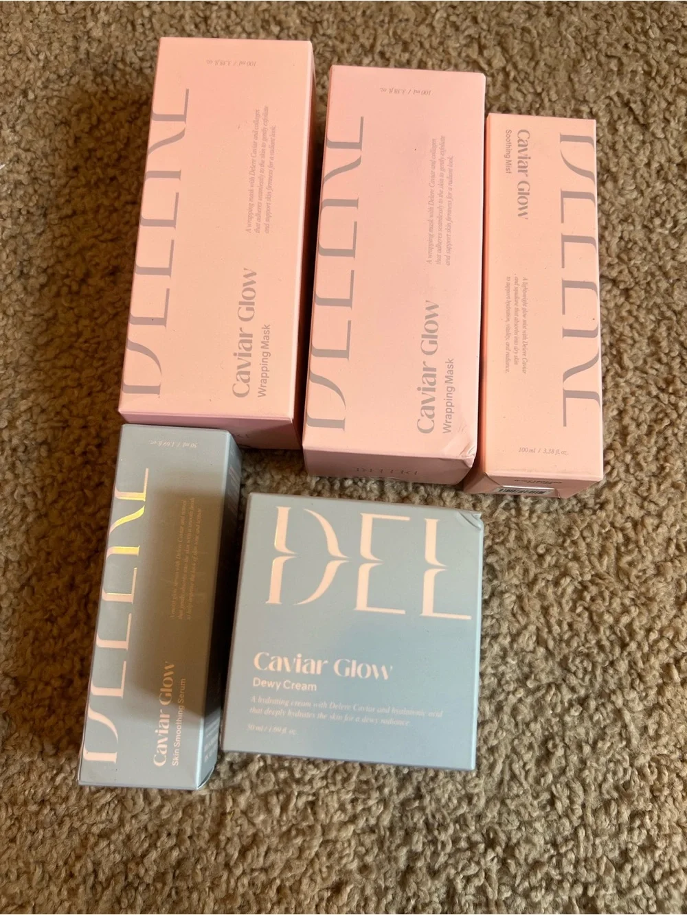 DELUX Caviar Glow Skincare Set - Pink & Light Blue Packaging